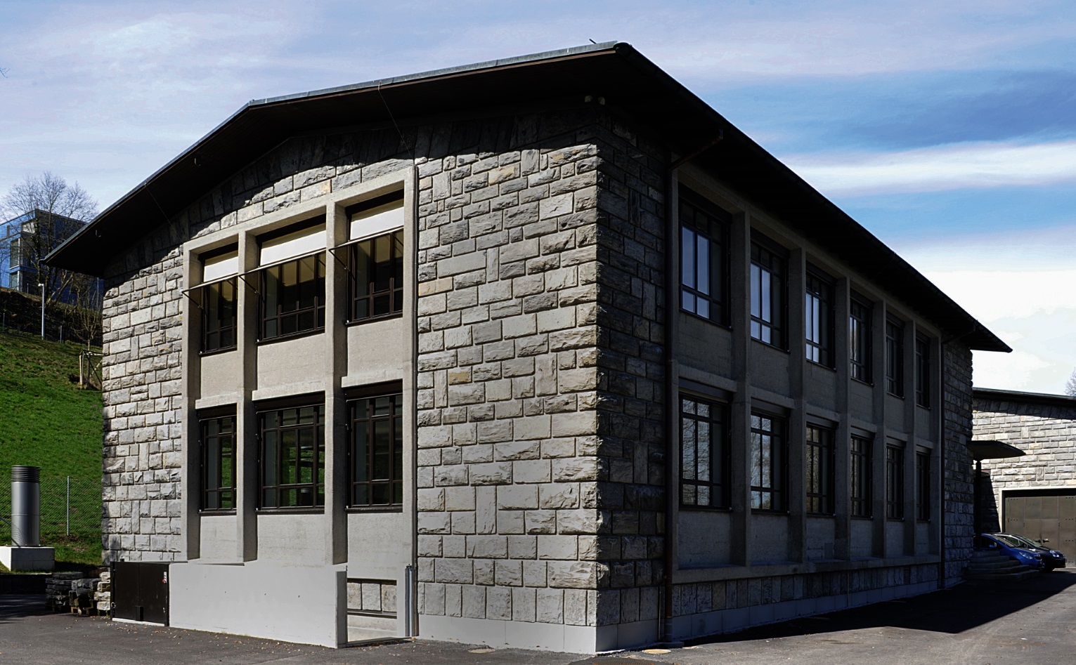 STEEL DOORS AND WINDOWSBY JANSEN