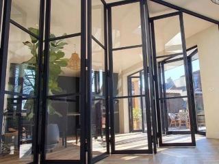 portamet bifoldig steel doors